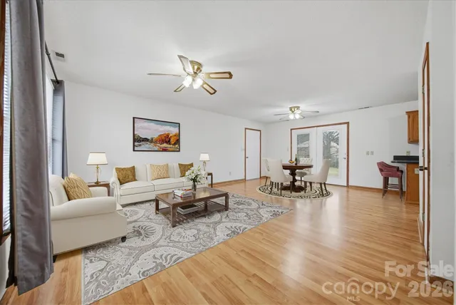 $270,000 | 1118 St Michaels Drive Southeast, Conover, NC 28613