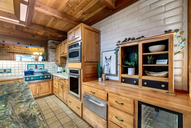 $1,100,000 | 20990 Tiger Tail Road, Grass Valley, CA 95949