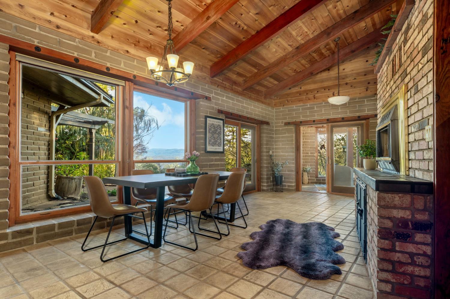 20990 Tiger Tail Road Grass Valley, CA 95949 - Photo 4 of 98