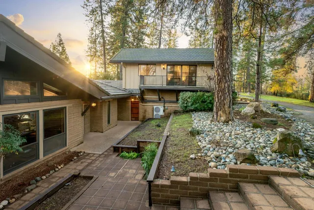 $1,100,000 | 20990 Tiger Tail Road, Grass Valley, CA 95949