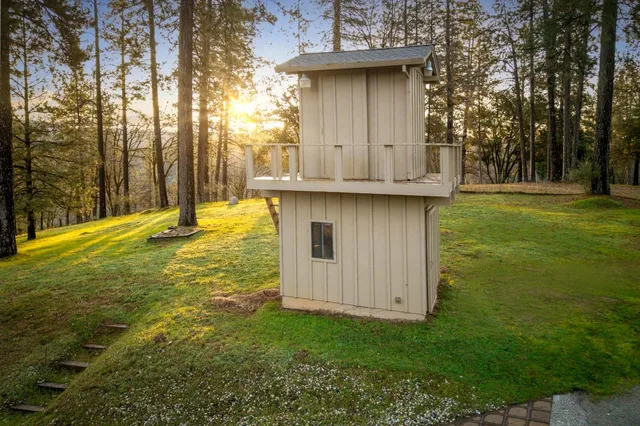 $1,100,000 | 20990 Tiger Tail Road, Grass Valley, CA 95949