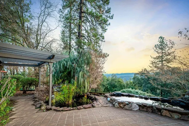 $1,100,000 | 20990 Tiger Tail Road, Grass Valley, CA 95949