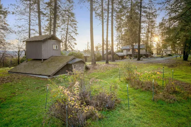 $1,100,000 | 20990 Tiger Tail Road, Grass Valley, CA 95949