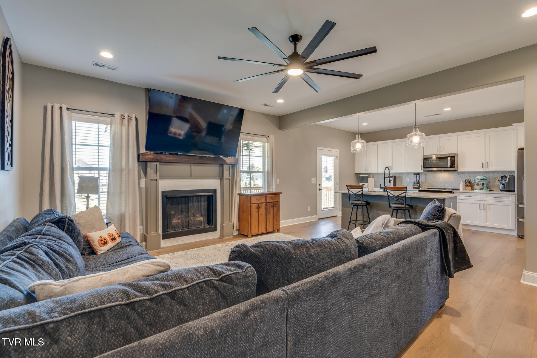 114 Bob Ford Road Jonesborough, TN 37659 - Photo 6 of 33 007