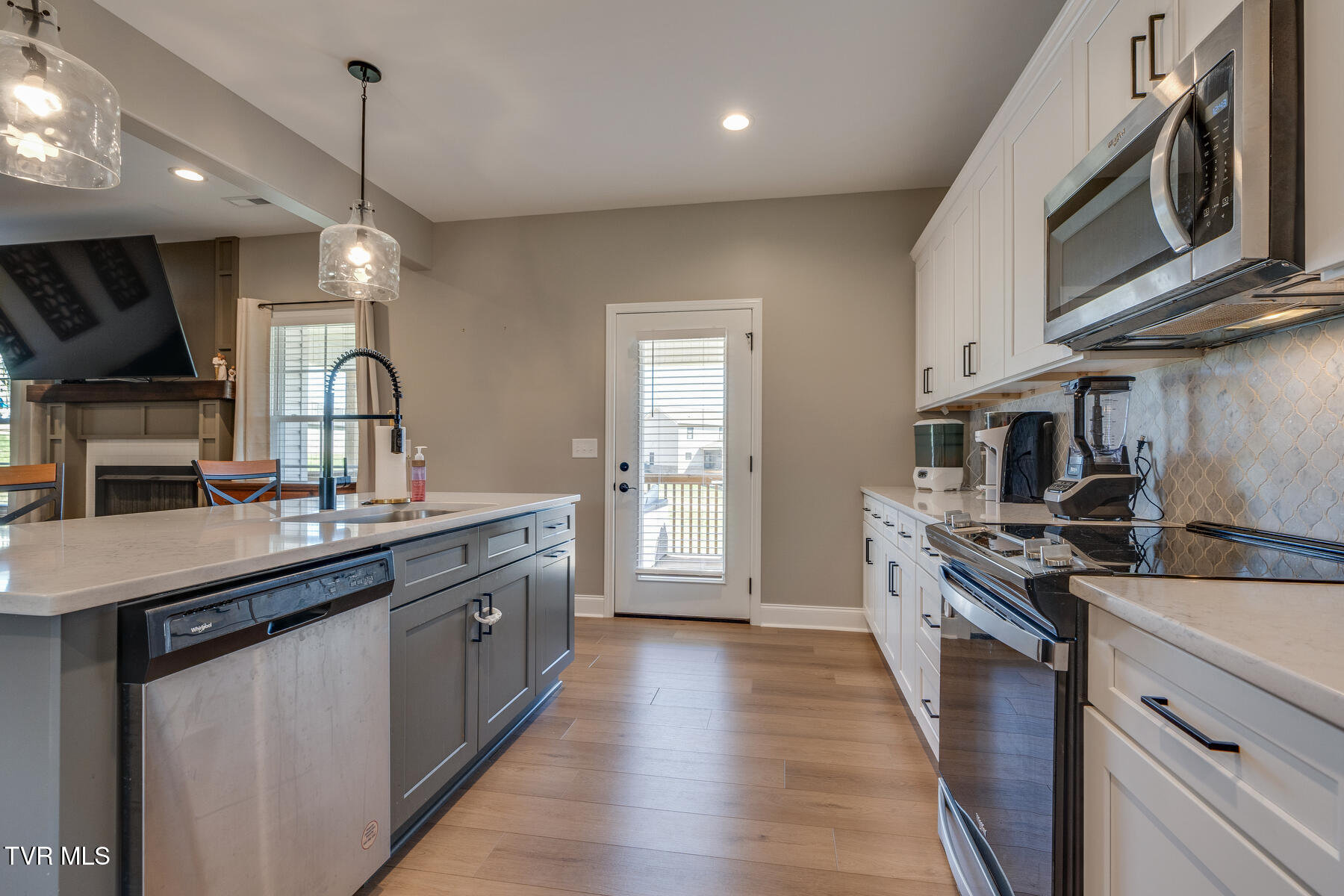 114 Bob Ford Road Jonesborough, TN 37659 - Photo 10 of 33 011