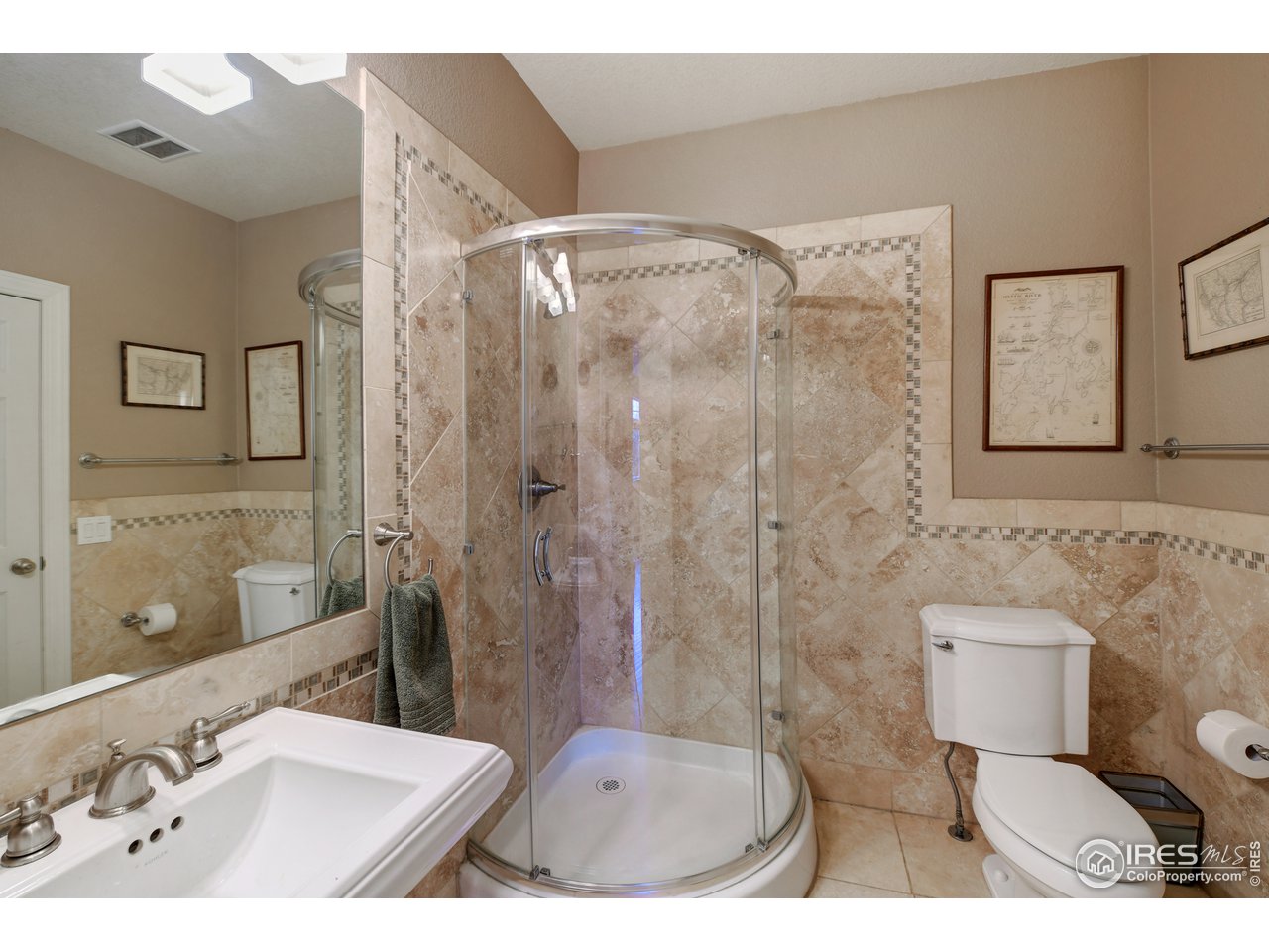 907 13th Street Boulder, CO 80302 - Photo 16 of 35 Main level bathroom