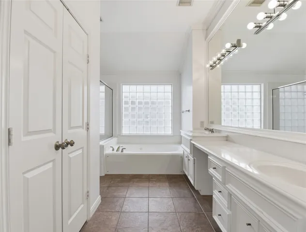 $2,850 | 1314 West Webster Street, Houston, TX 77019