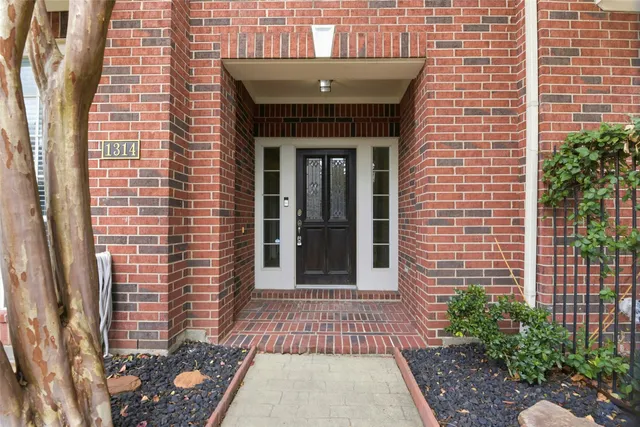 $2,850 | 1314 West Webster Street, Houston, TX 77019