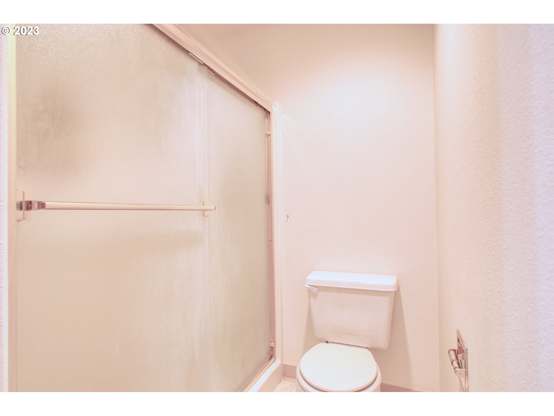 33912 Southeast Everett Way Scappoose, OR 97056 - Photo 19 of 32 a bathroom with a toilet and a sink