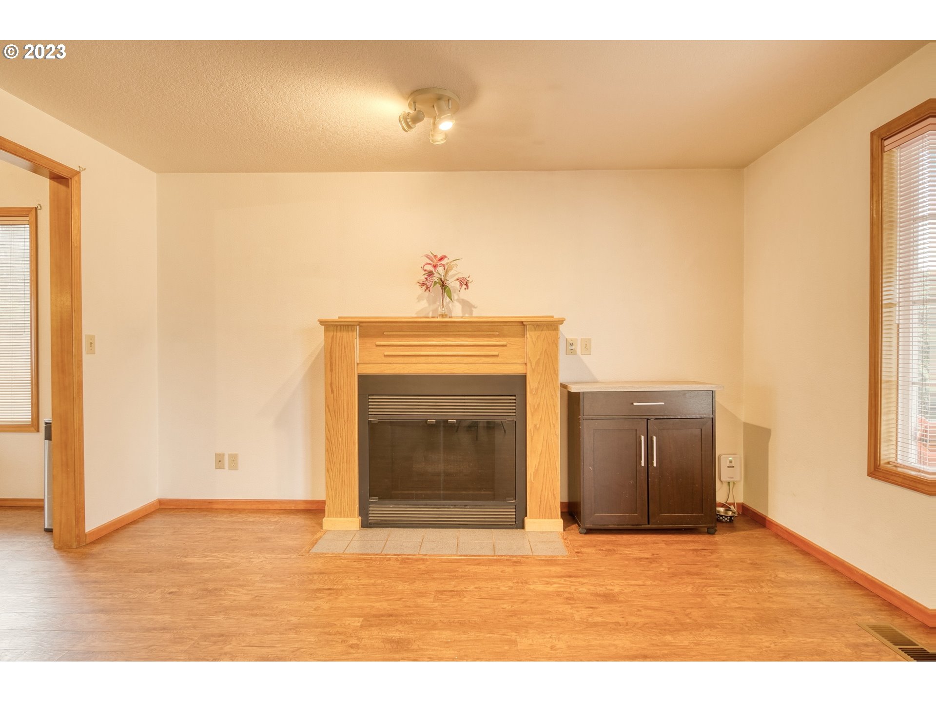 33912 Southeast Everett Way Scappoose, OR 97056 - Photo 6 of 32 a view of an empty room and window