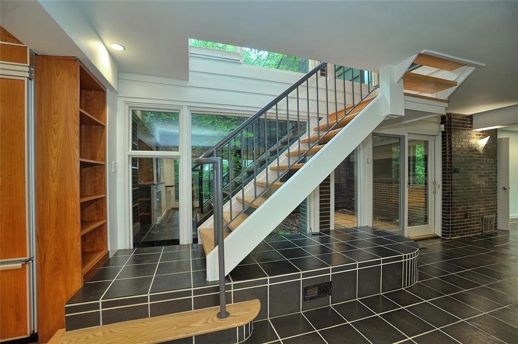 90 East Woodland Road Pittsburgh, PA 15232 - Photo 5 of 27 a view of entryway with a front door
