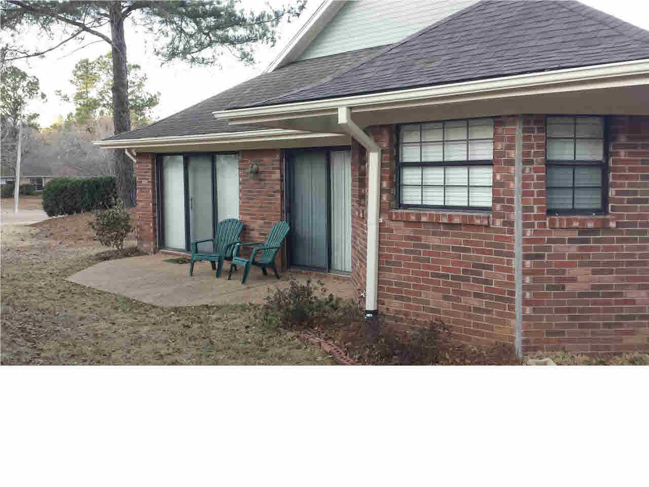 203 Sherlock Way Madison, MS 39110 - Photo 5 of 18 Back patio