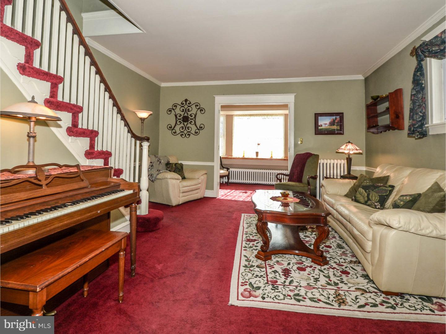 2219 Rhawn Street Philadelphia, PA 19152 - Photo 5 of 20 Living Room