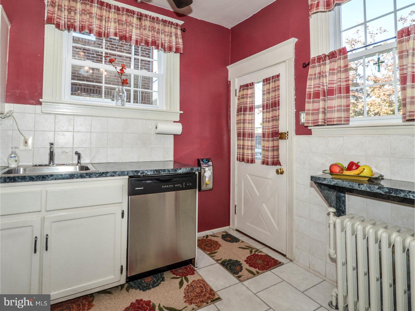 2219 Rhawn Street Philadelphia, PA 19152 - Photo 8 of 20 Kitchen