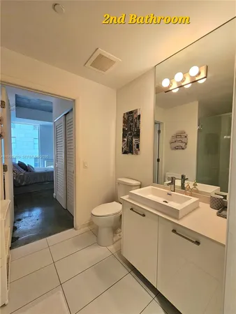 $3,650 | 151 Southeast 1st Street, Unit 801, Miami, FL 33131