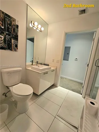 $3,650 | 151 Southeast 1st Street, Unit 801, Miami, FL 33131