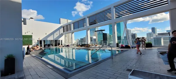 $3,650 | 151 Southeast 1st Street, Unit 801, Miami, FL 33131