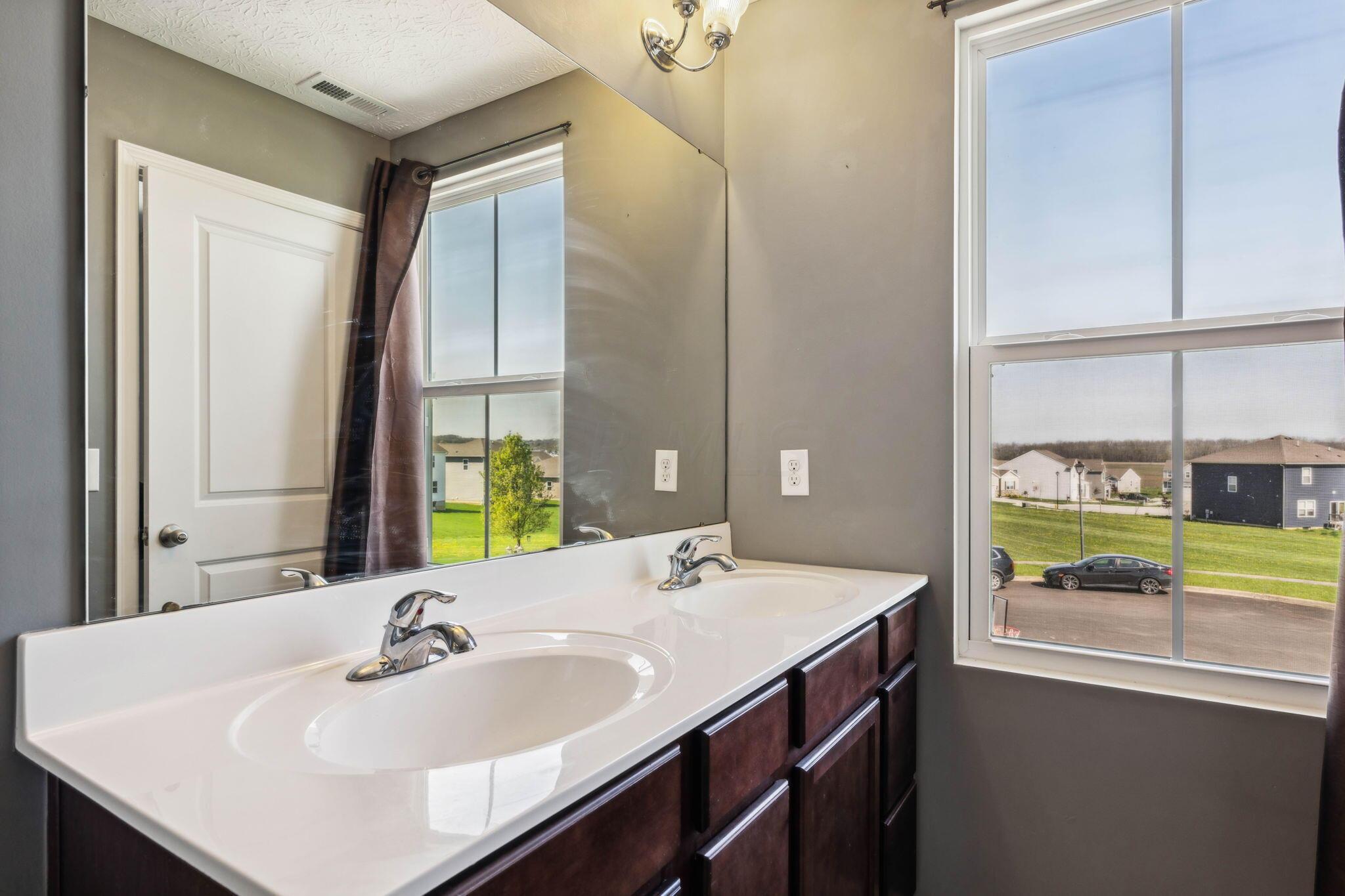 2546 Sun Ridge Court Lancaster, OH 43130 - Photo 23 of 46 22-web-or-mls-2546-sun-ridge-ct