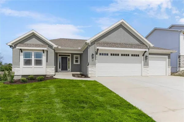 $729,900 | 25446 West 91st Terrace, Lenexa, KS 66227
