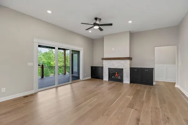$729,900 | 25446 West 91st Terrace, Lenexa, KS 66227
