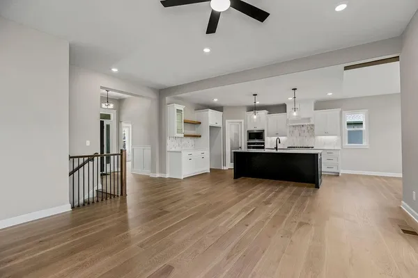 $729,900 | 25446 West 91st Terrace, Lenexa, KS 66227