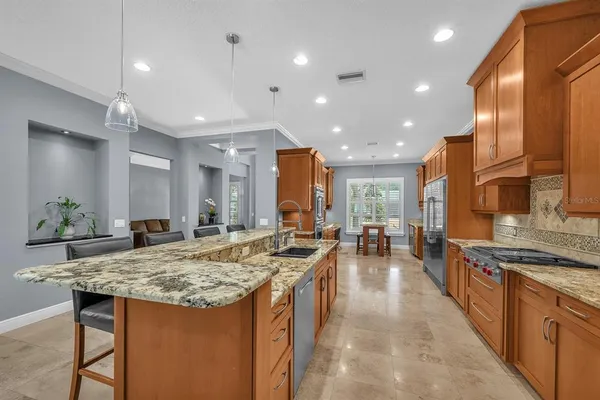 $725,000 | 5613 Lark Meadow Place, Lithia, FL 33547