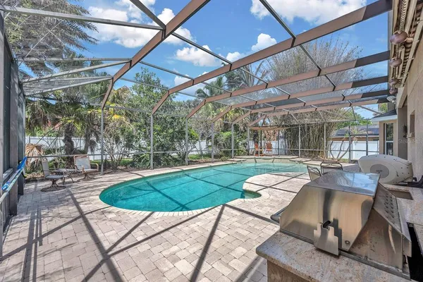 $725,000 | 5613 Lark Meadow Place, Lithia, FL 33547