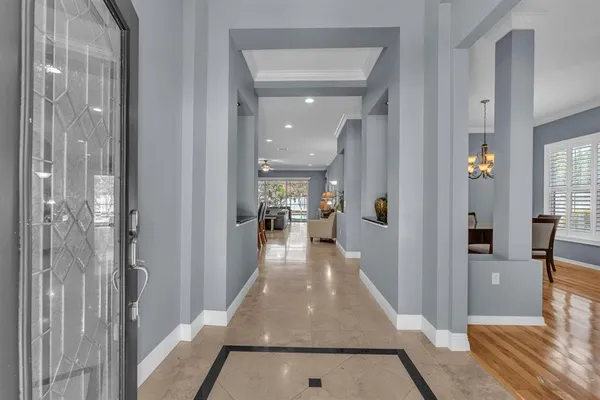 $725,000 | 5613 Lark Meadow Place, Lithia, FL 33547