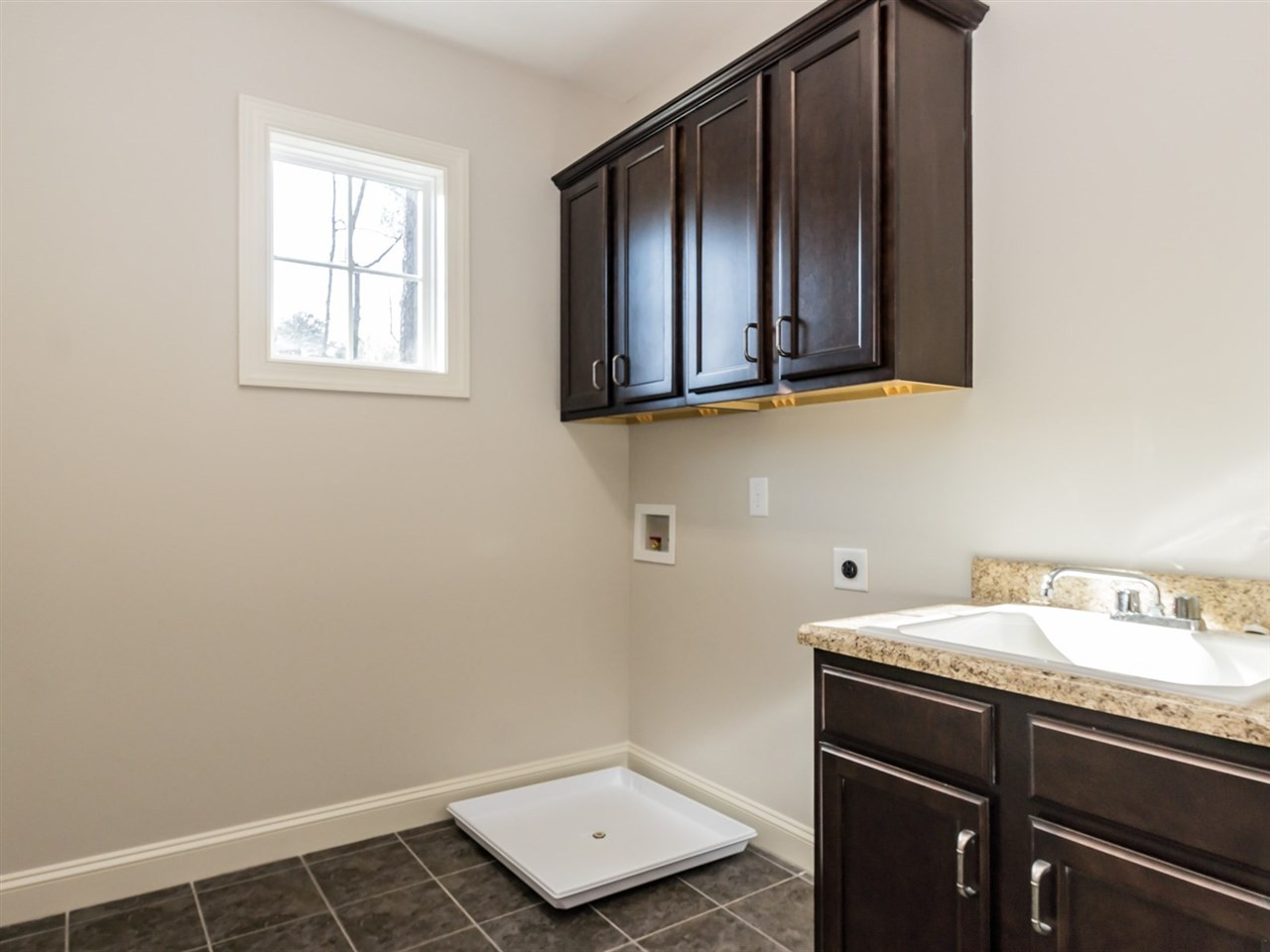 8004 Jessamine Way Raleigh, NC 27612 - Photo 22 of 25 Photo 22