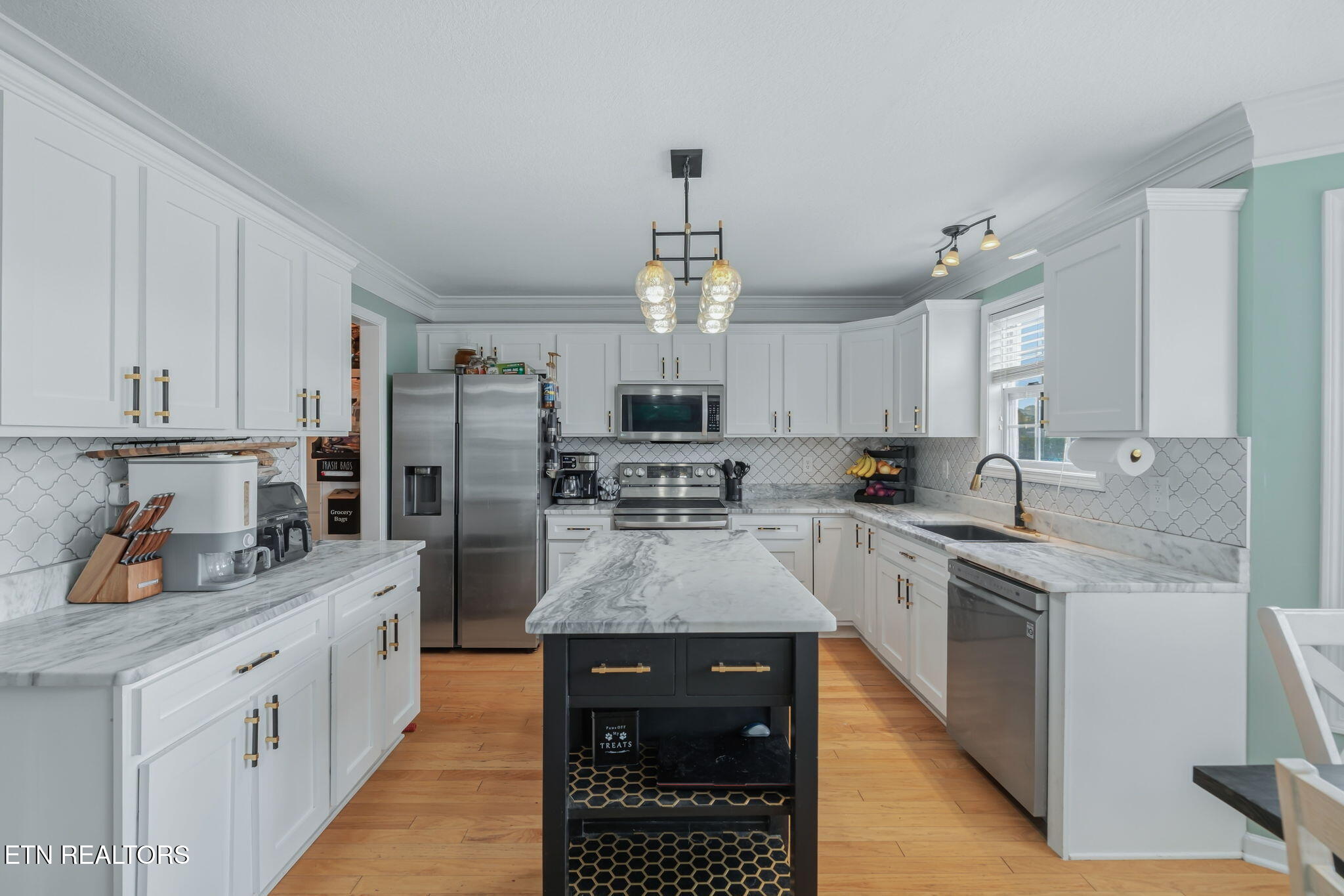 2135 Cedargreens Road Knoxville, TN 37924 - Photo 13 of 41 Stainless Steel Appliances
