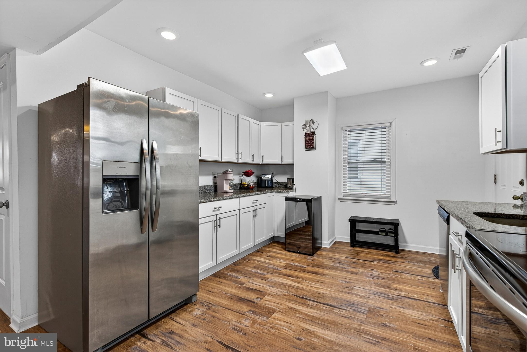 2524 Sycamore Avenue Sparrows Point, MD 21219 - Photo 17 of 45 Kitchen