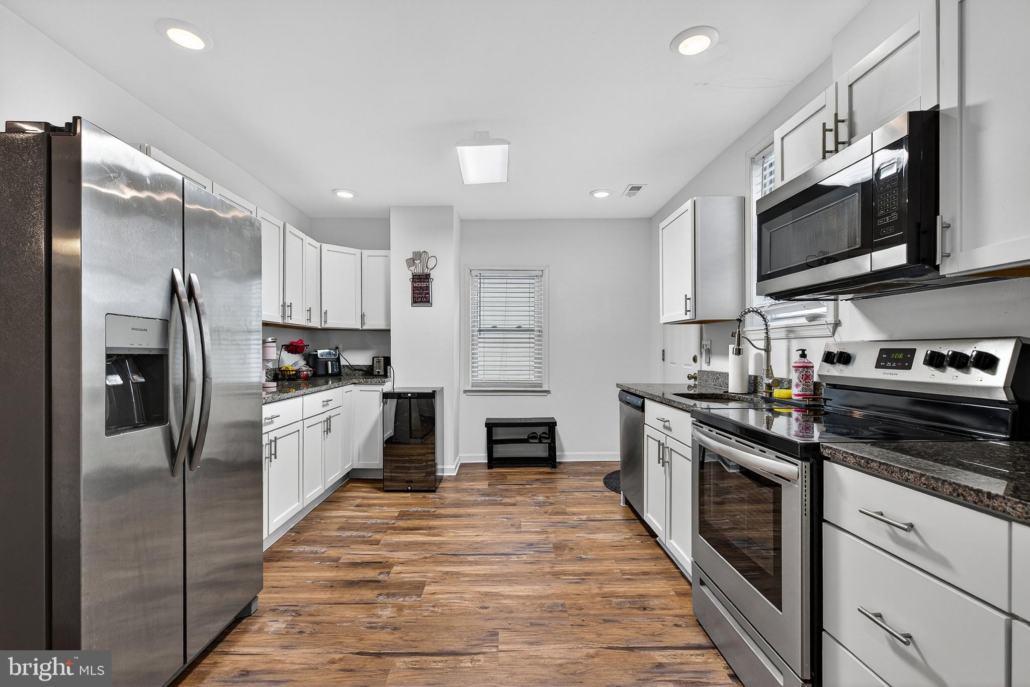 2524 Sycamore Avenue Sparrows Point, MD 21219 - Photo 7 of 45 Kitchen