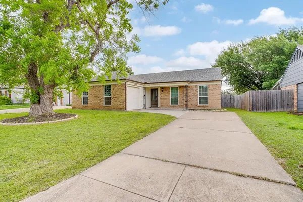 $270,000 | 7312 Strawberry Way, Fort Worth, TX 76137