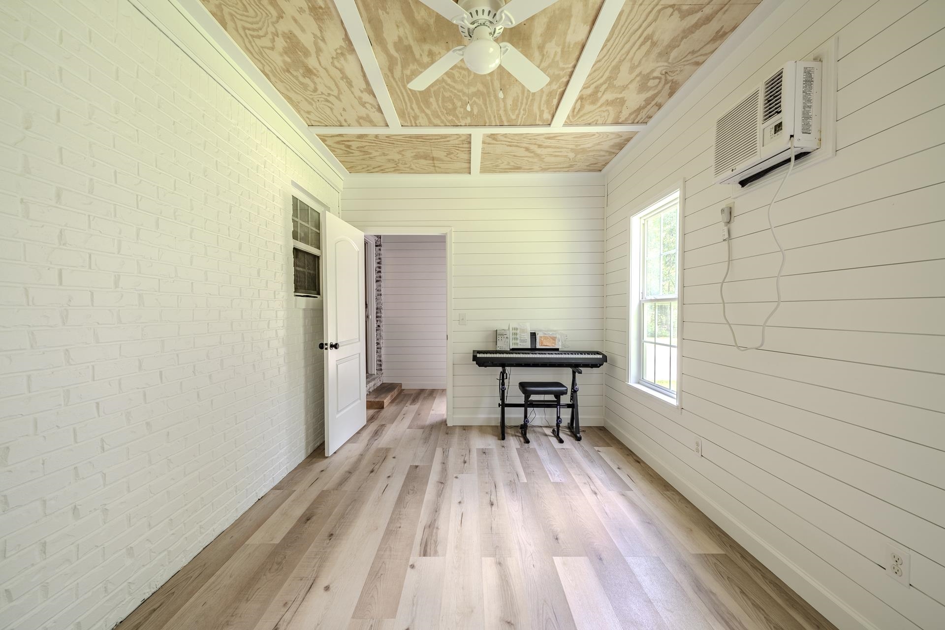330 Robin Hood Loop Savannah, TN 38372 - Photo 25 of 36
