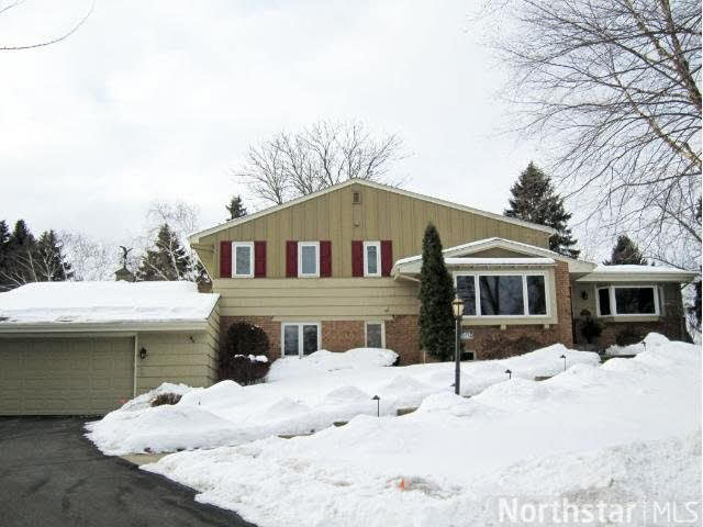 1742 James Road Mendota Heights, MN 55118 - Photo 1 of 18 Gallery Image 1