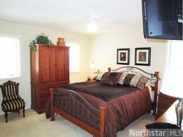 1742 James Road Mendota Heights, MN 55118 - Photo 16 of 18 Gallery Image 16