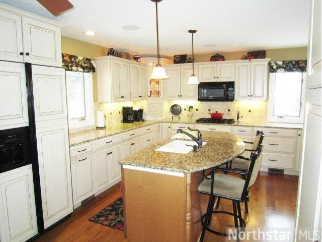 1742 James Road Mendota Heights, MN 55118 - Photo 8 of 18 Gallery Image 8