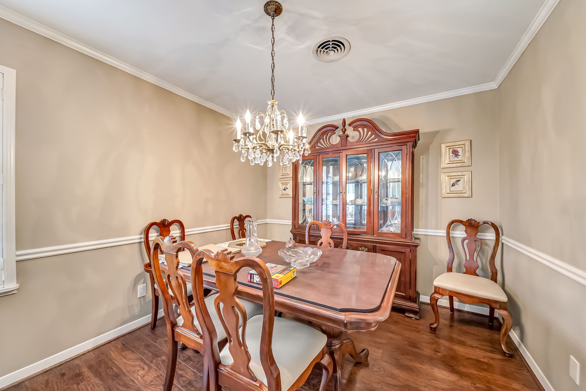 1330 Foxwood Road Houston, TX 77008 - Photo 9 of 30