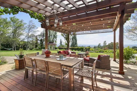 $2,200,000 | 4636 Pepperwood Drive, Penngrove, CA 94951