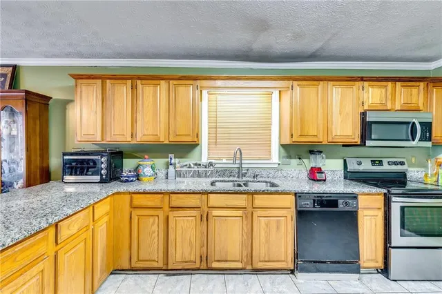 $344,999 | 1245 Shamrock Hill Circle, Loganville, GA 30052