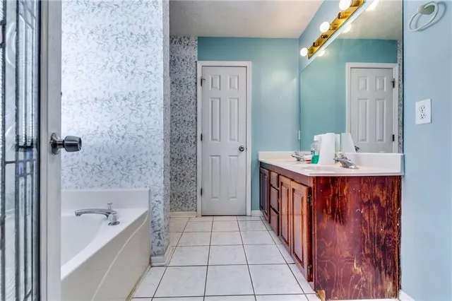 $344,999 | 1245 Shamrock Hill Circle, Loganville, GA 30052