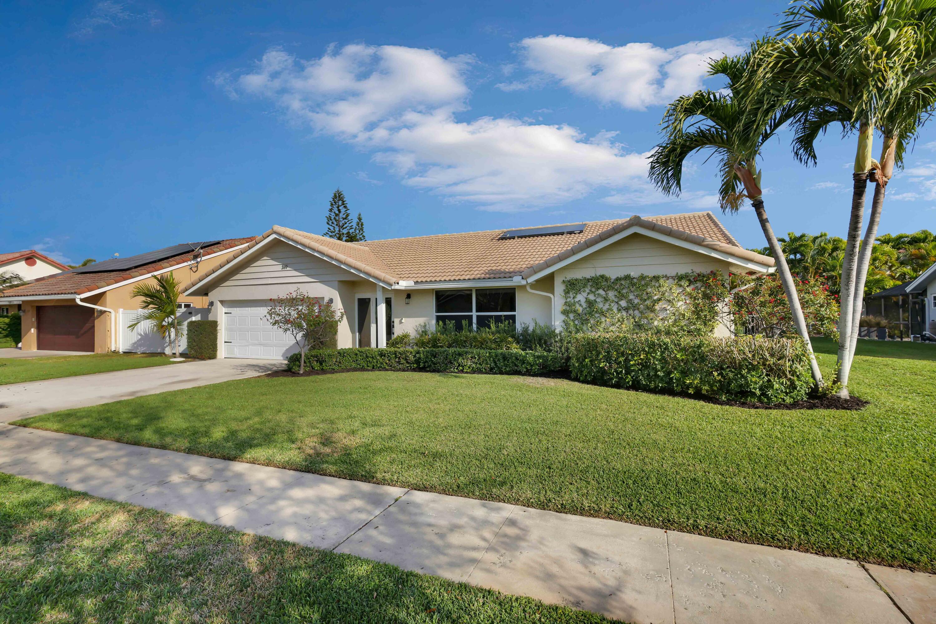 319 Sequoia Lane Boca Raton, FL 33487 - Photo 32 of 37 2J9A6693