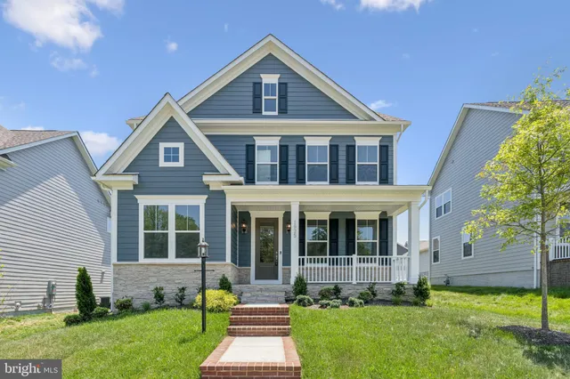 $899,990 | 1925 River Heritage Boulevard, Dumfries, VA 22026