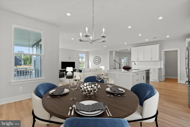 $899,990 | 1925 River Heritage Boulevard, Dumfries, VA 22026