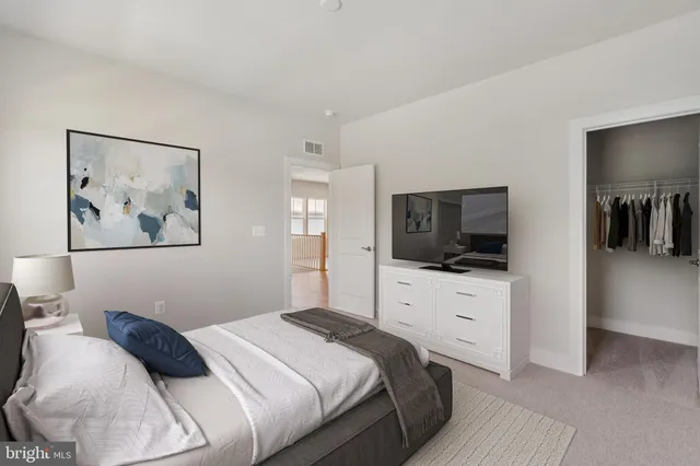 $899,990 | 1925 River Heritage Boulevard, Dumfries, VA 22026