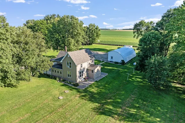 $255,000 | 49548 170th Street, Easton, MN 56025