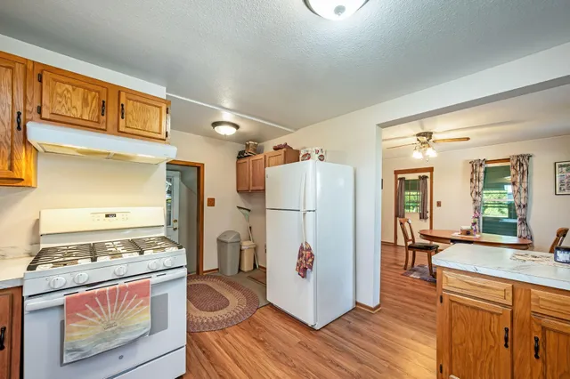 $255,000 | 49548 170th Street, Easton, MN 56025