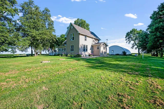 $255,000 | 49548 170th Street, Easton, MN 56025