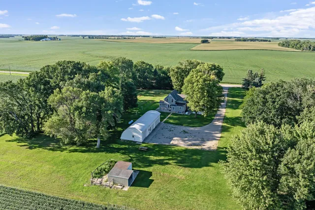 $255,000 | 49548 170th Street, Easton, MN 56025