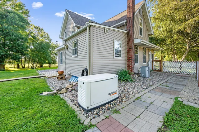 $255,000 | 49548 170th Street, Easton, MN 56025